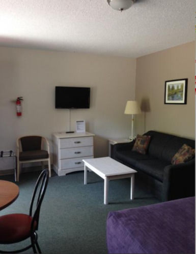 Plaster Rock Settler'S Inn & Motel מראה חיצוני תמונה